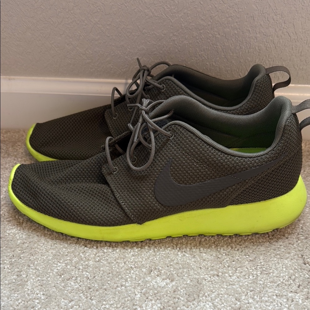 Nike Men's army green and neon yellow sneakers